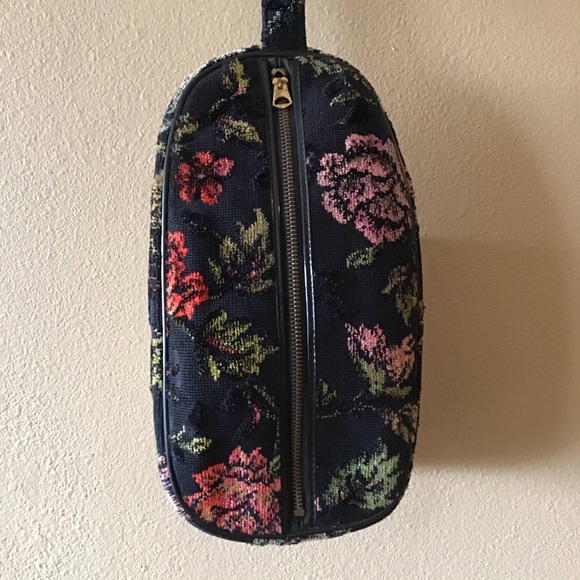 Vintage Tapestry Fabric Floral Oblong Wristlet Purse - Picture 5 of 6